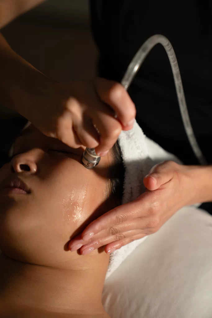 HydroPlus facial treatment